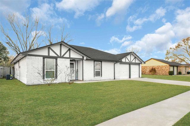 14215 Barrone Drive, Cypress, TX 77429