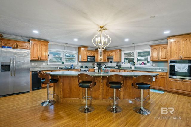 13545 Lyons Avenue, Bayou La Batre, AL 36509