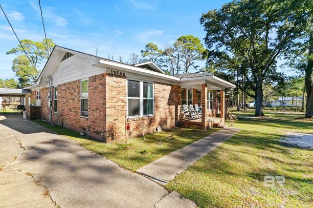 13545 Lyons Avenue, Bayou La Batre, AL 36509