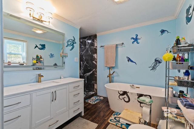 13545 Lyons Avenue, Bayou La Batre, AL 36509