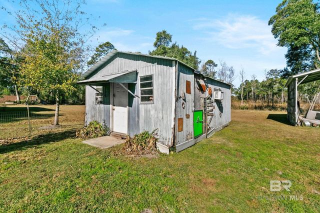 13545 Lyons Avenue, Bayou La Batre, AL 36509