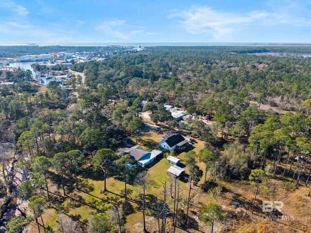 13545 Lyons Avenue, Bayou La Batre, AL 36509