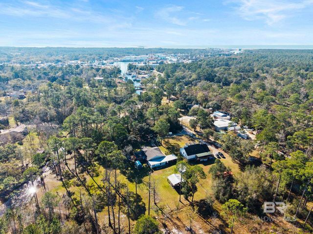 13545 Lyons Avenue, Bayou La Batre, AL 36509