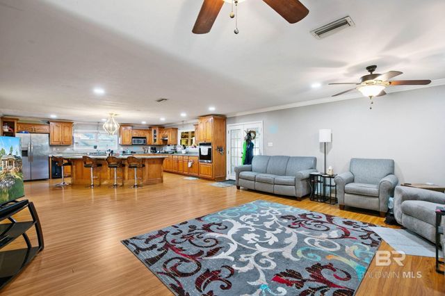 13545 Lyons Avenue, Bayou La Batre, AL 36509