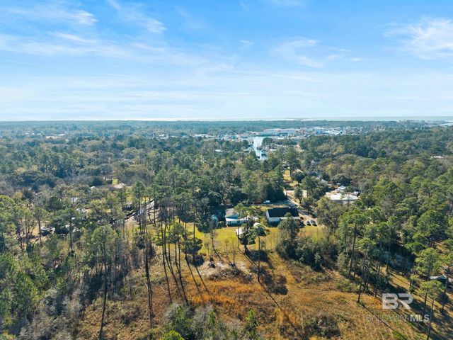 13545 Lyons Avenue, Bayou La Batre, AL 36509