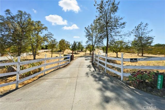 19415 Dallas Court, Hidden Valley Lake, CA 95467