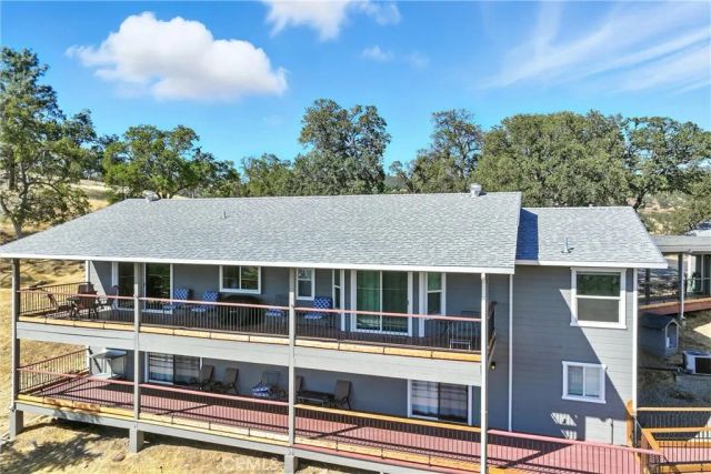 19415 Dallas Court, Hidden Valley Lake, CA 95467