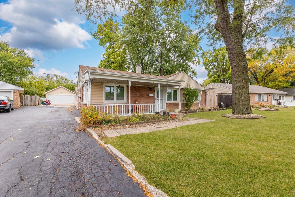 9909 Elm Circle Drive, Oak Lawn, IL 60453 — exterior