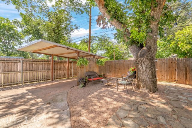 2033 River Oaks Circle, Abilene, TX 79605