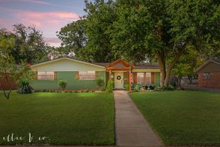 2033 River Oaks Circle, Abilene, TX 79605
