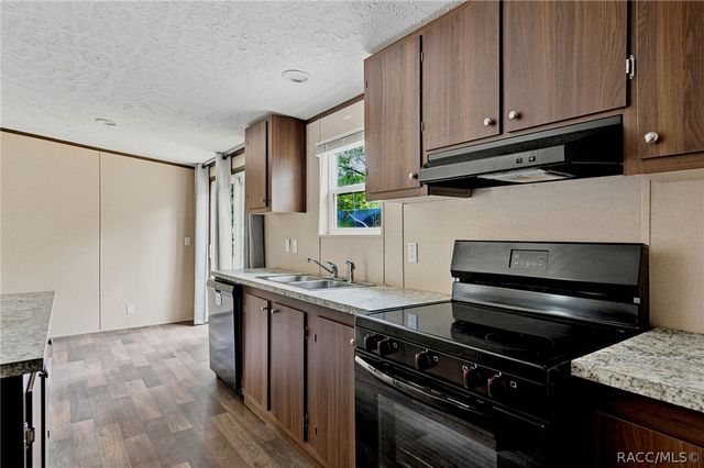 3040 N Thad Terrace, Crystal River, FL 34428