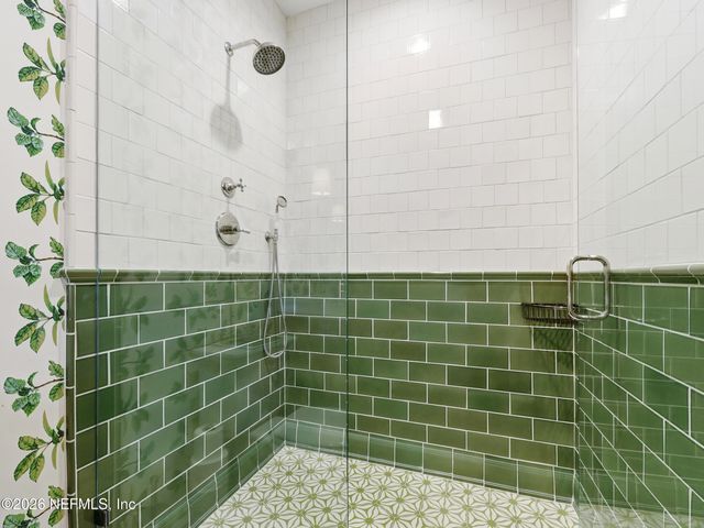 943 BROOKWOOD Road, Jacksonville, FL 32207