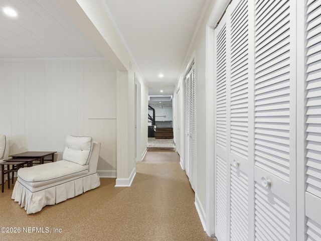 943 BROOKWOOD Road, Jacksonville, FL 32207