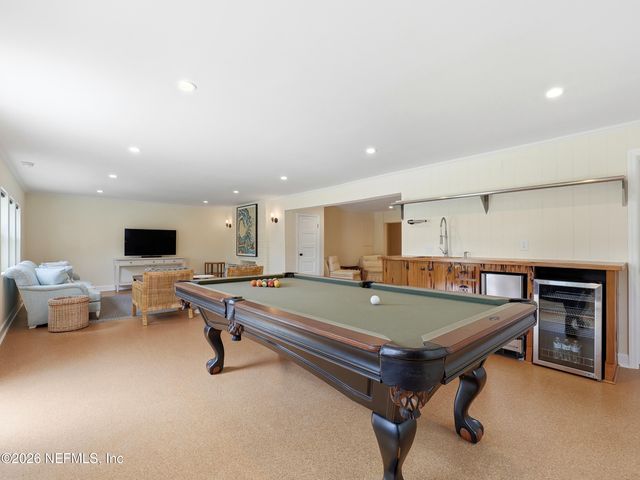 943 BROOKWOOD Road, Jacksonville, FL 32207