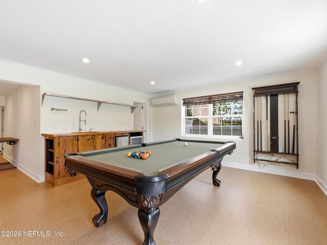 943 BROOKWOOD Road, Jacksonville, FL 32207