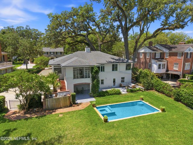943 BROOKWOOD Road, Jacksonville, FL 32207