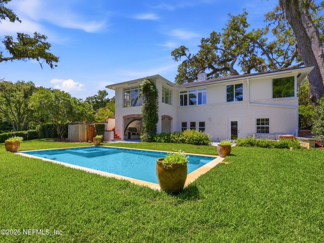 943 BROOKWOOD Road, Jacksonville, FL 32207