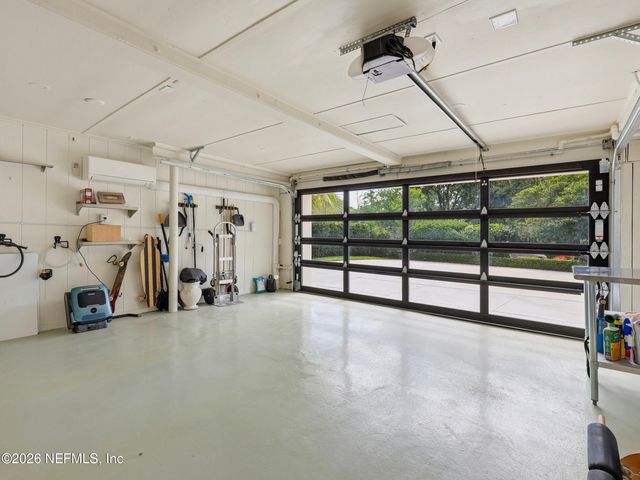 943 BROOKWOOD Road, Jacksonville, FL 32207