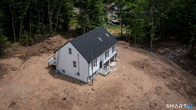 10 Church Street, Sprague, CT 06330