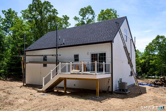 10 Church Street, Sprague, CT 06330