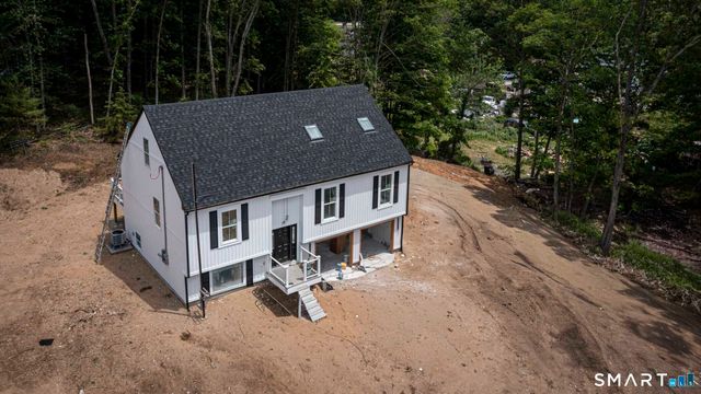 10 Church Street, Sprague, CT 06330