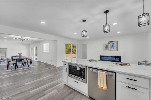 1982 Edenhall Drive, Lyndhurst, OH 44124