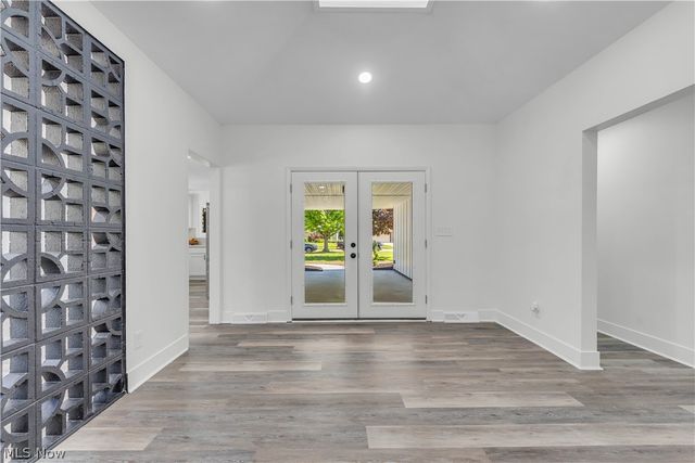 1982 Edenhall Drive, Lyndhurst, OH 44124