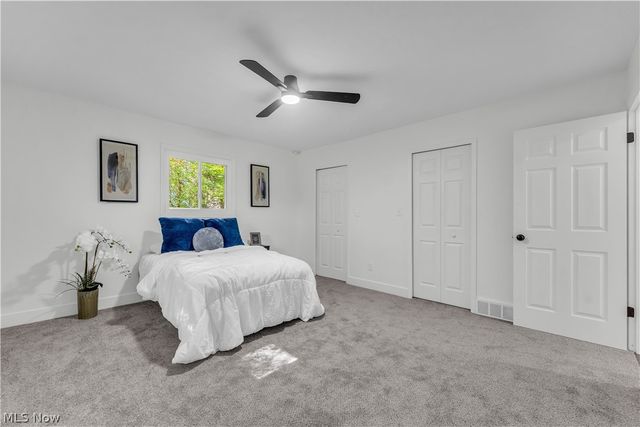 1982 Edenhall Drive, Lyndhurst, OH 44124
