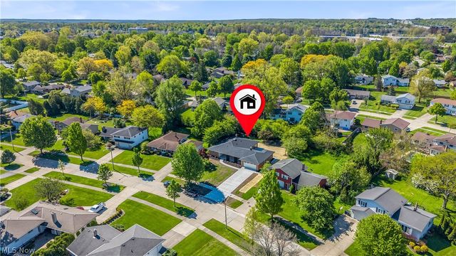 1982 Edenhall Drive, Lyndhurst, OH 44124