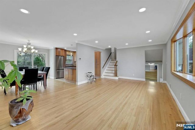 9-09 Elaine Terrace, Fair Lawn, NJ 07410