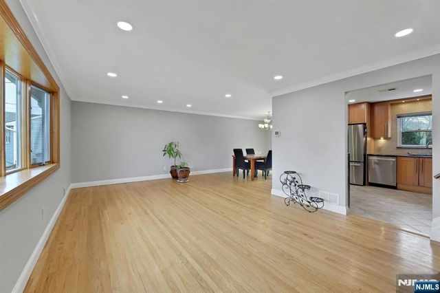 9-09 Elaine Terrace, Fair Lawn, NJ 07410