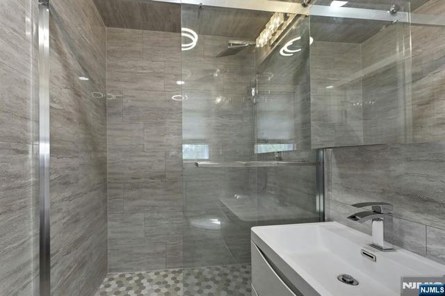 9-09 Elaine Terrace, Fair Lawn, NJ 07410