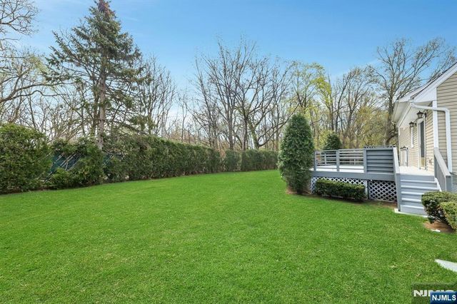 9-09 Elaine Terrace, Fair Lawn, NJ 07410