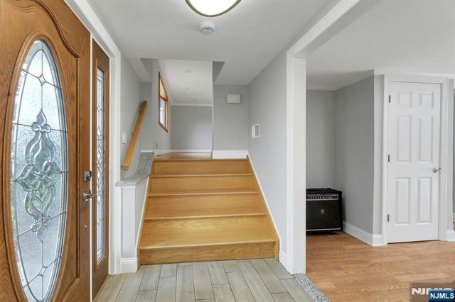 9-09 Elaine Terrace, Fair Lawn, NJ 07410