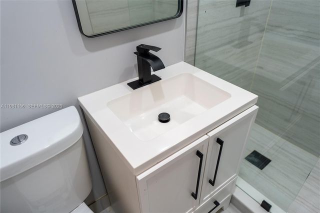 1615 NE 9th St 1, Fort Lauderdale, FL 33304