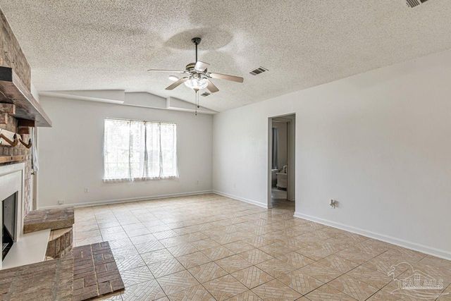 10449 Bernice Rd, Milton, FL 32583