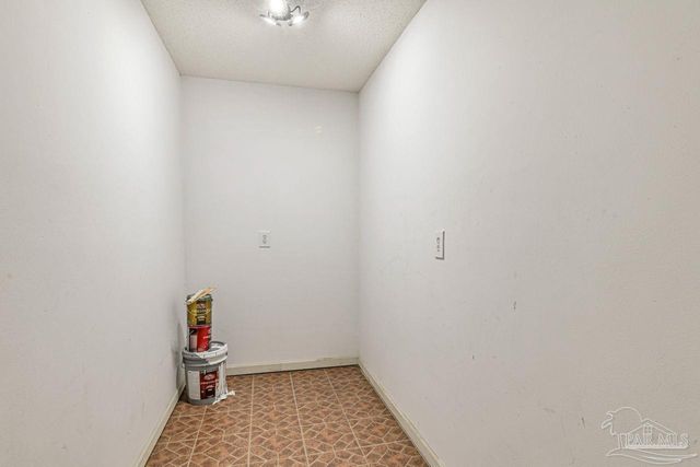 10449 Bernice Rd, Milton, FL 32583