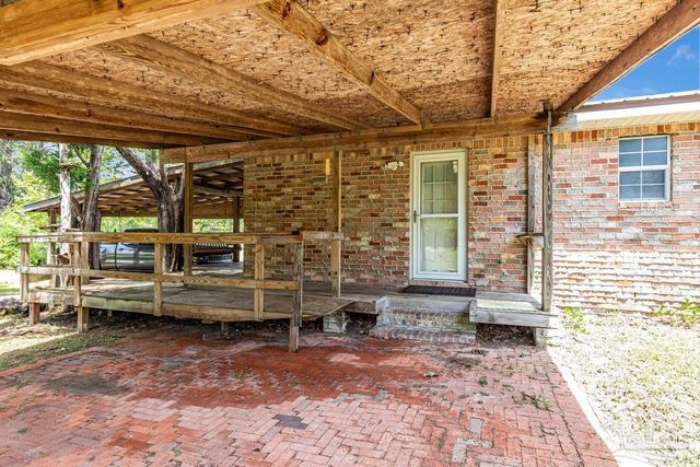 10449 Bernice Rd, Milton, FL 32583