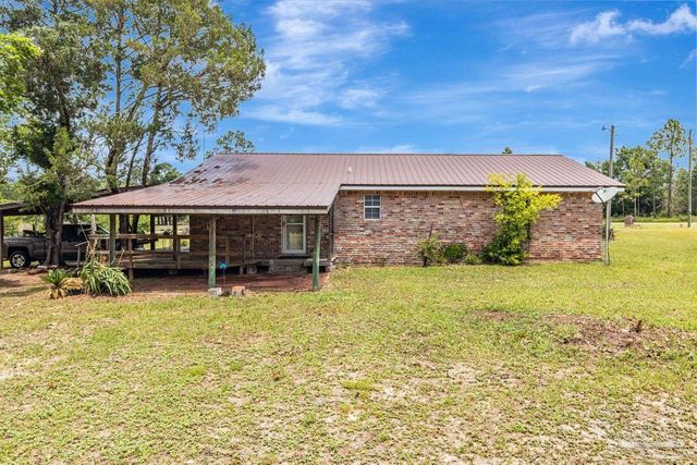 10449 Bernice Rd, Milton, FL 32583