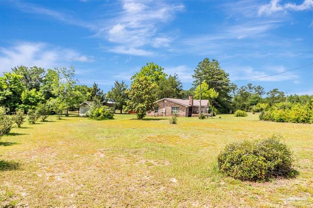 10449 Bernice Rd, Milton, FL 32583