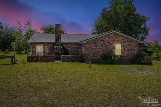 10449 Bernice Rd, Milton, FL 32583