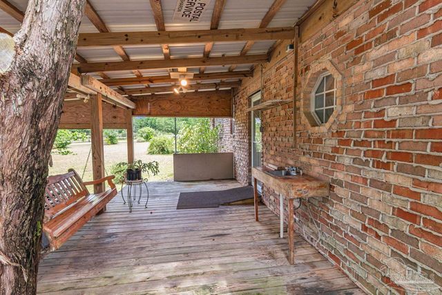 10449 Bernice Rd, Milton, FL 32583