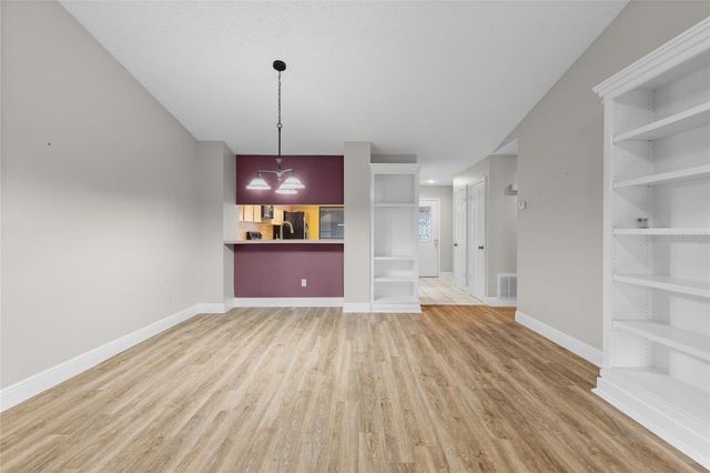 1055 KENSINGTON PARK DRIVE 613, Altamonte Springs, FL 32714