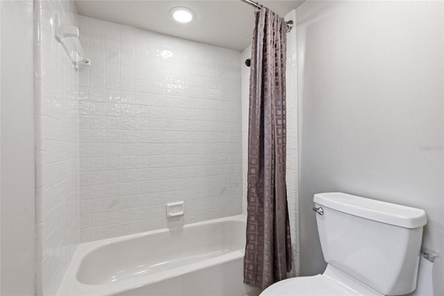 1055 KENSINGTON PARK DRIVE 613, Altamonte Springs, FL 32714