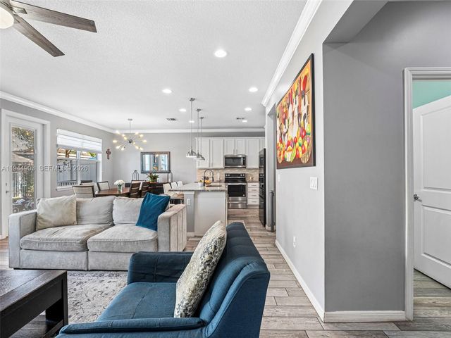 3953 Black Olive Ln, Hollywood, FL 33021