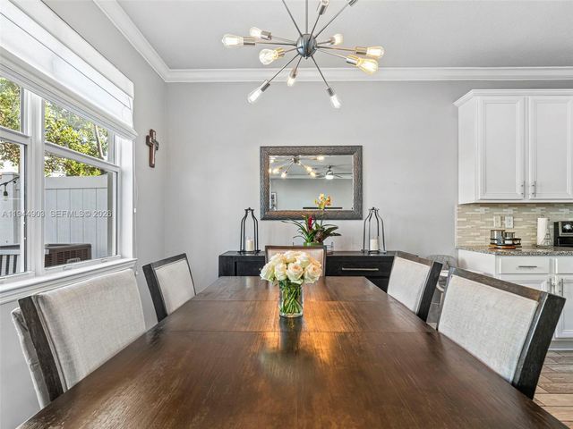 3953 Black Olive Ln, Hollywood, FL 33021