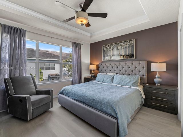 3953 Black Olive Ln, Hollywood, FL 33021