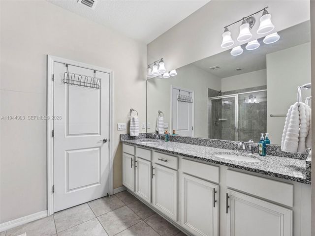3953 Black Olive Ln, Hollywood, FL 33021