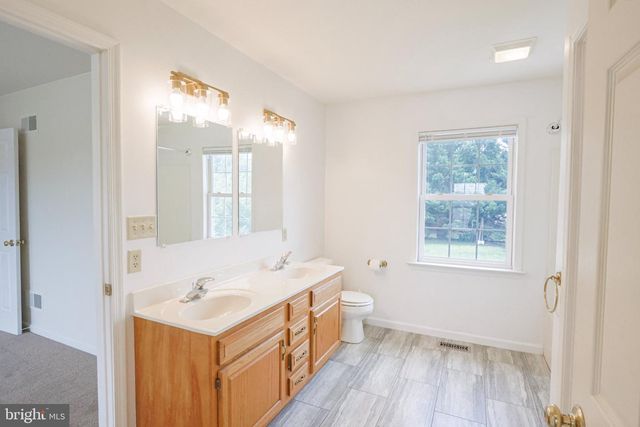 534 CARMA DR, Shippensburg, PA 17257