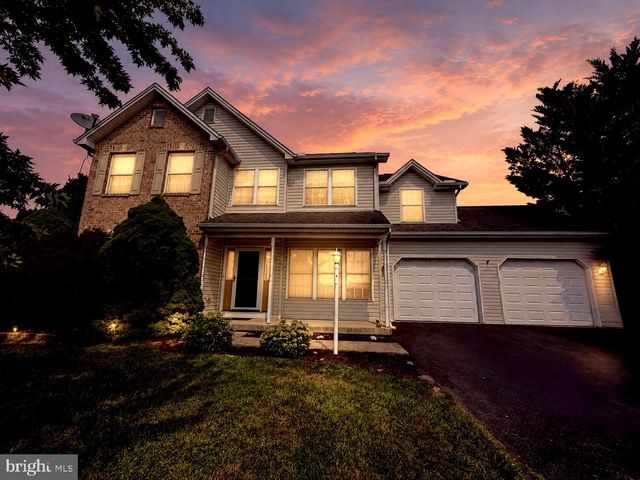 534 CARMA DR, Shippensburg, PA 17257